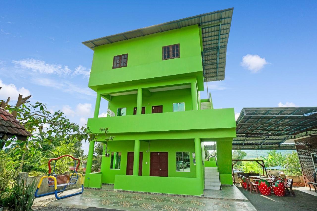 Oyo 90462 Padang Besar Green Inn Exterior photo